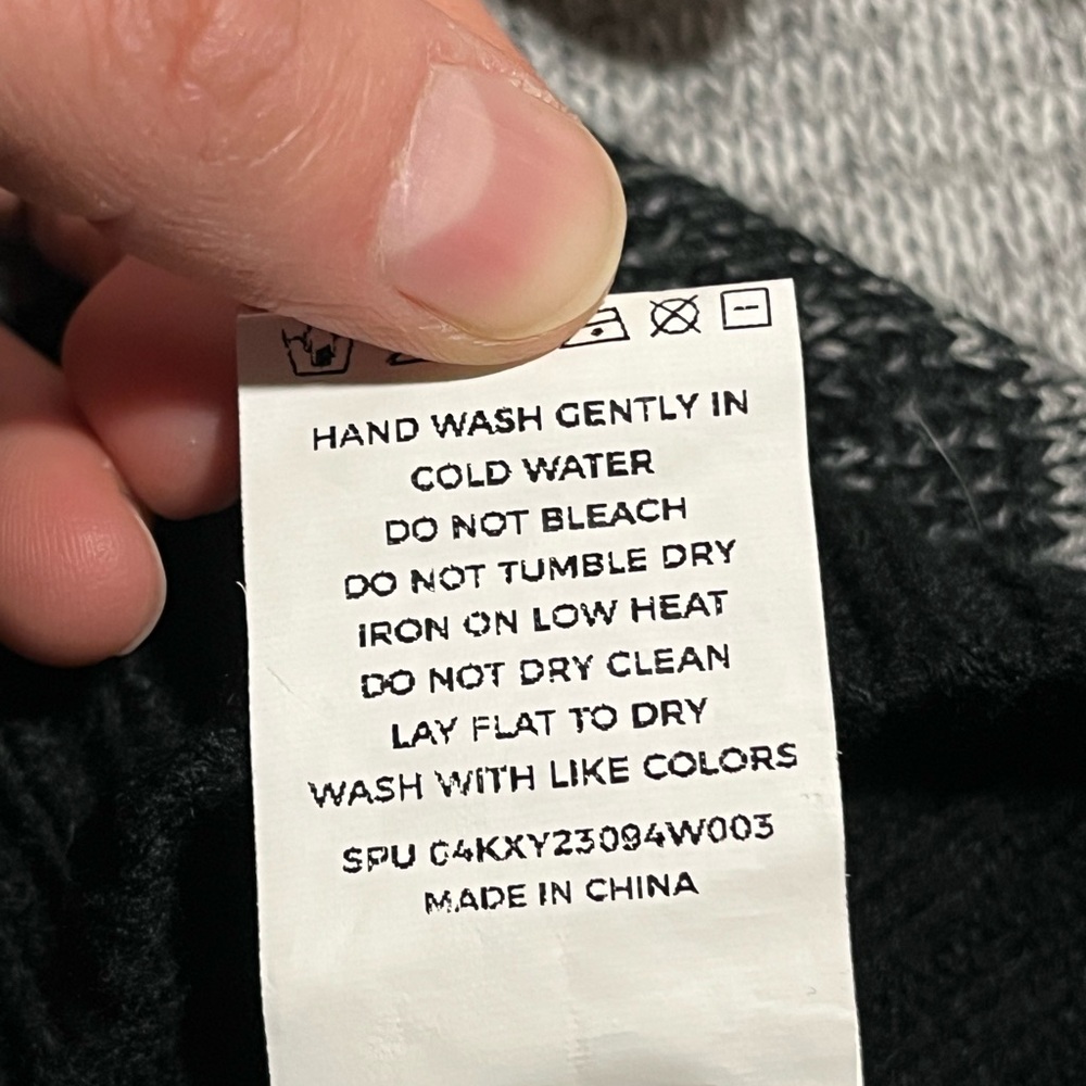 BloomChic Gray and Black Button-Accent Sweater si… - image 5